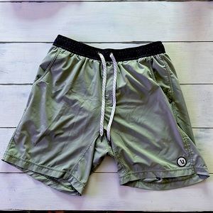 Vuori Men’s Kore Short Lined 7.5” Inseam